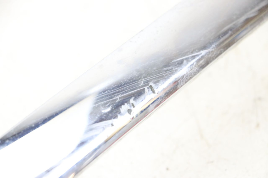 photo de CARENA SOTTO SELLA SINISTRA PIAGGIO X8 125 (2004 - 2007) - Primo piano tecnico