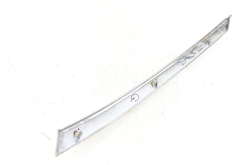 photo de CARENA SOTTO SELLA SINISTRA PIAGGIO X8 125 (2004 - 2007) - Zoom sullo stato d'uso