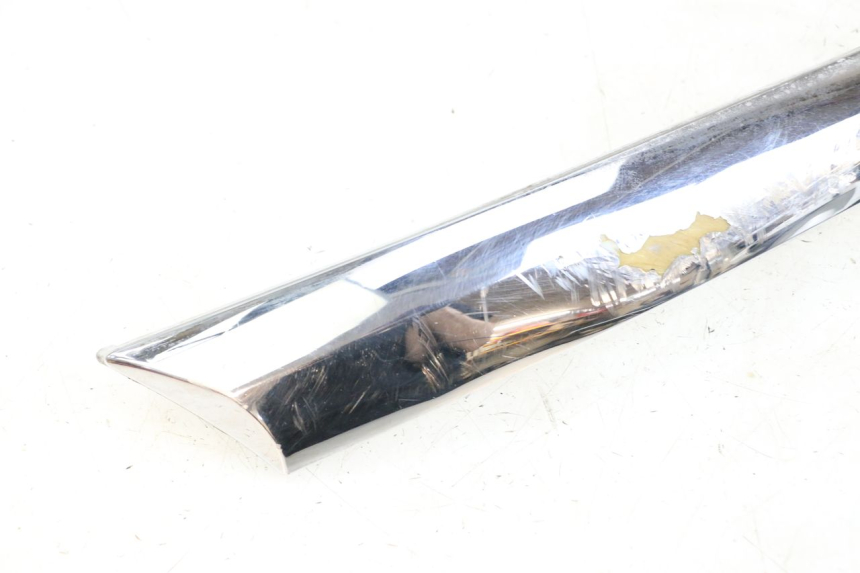 photo de COPERCHIO SOTTO SELLA SINISTRO PIAGGIO XEVO - X EVO 125 (2007 - 2017) - Vista d'insieme del prodotto