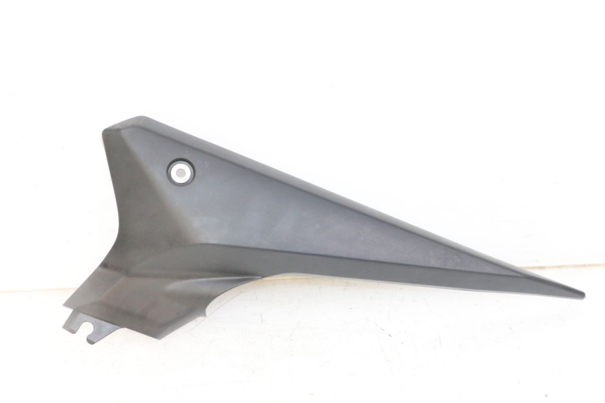 photo de COPERCHIO SOTTO SELLA SINISTRO YAMAHA XJ6 ABS 600 (2008 - 2016) - Vista principale