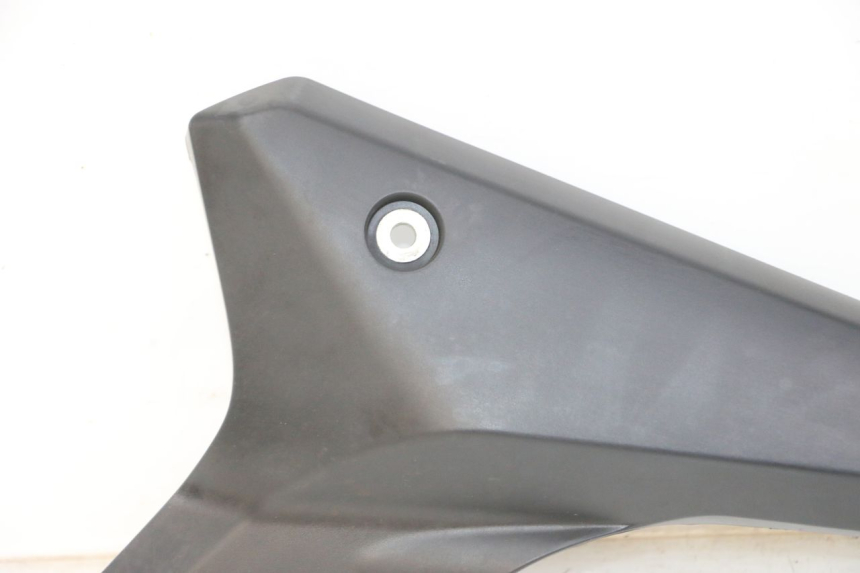 photo de COPERCHIO SOTTO SELLA SINISTRO YAMAHA XJ6 ABS 600 (2008 - 2016) - Vista d'insieme del prodotto