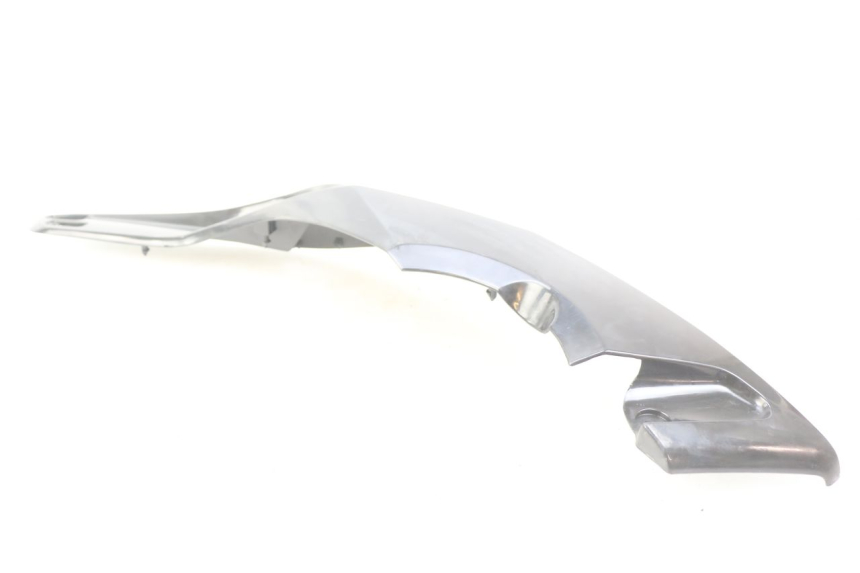 photo de COPERCHIO SOTTO SELLA SINISTRO YAMAHA XP T-MAX TMAX ABS 500 (2004 - 2007) - Primo piano tecnico