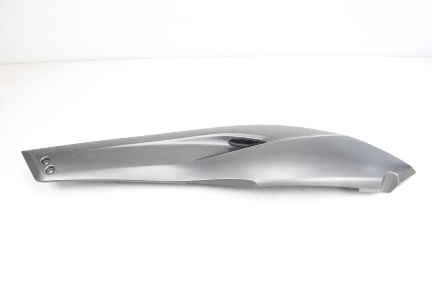 photo de COPERCHIO SOTTO SELLA SINISTRO YAMAHA XP T-MAX TMAX 500 (2008 - 2012) - Dettaglio del componente