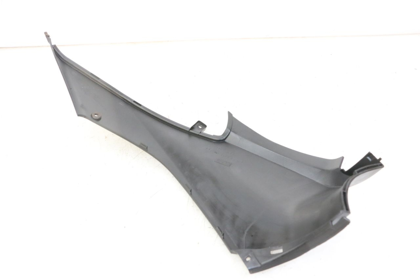 photo de CARENA SOTTO SELLA SINISTRA YAMAHA NEO'S NEOS 2T EASY 50 (2013 - 2016) - Dettaglio del componente