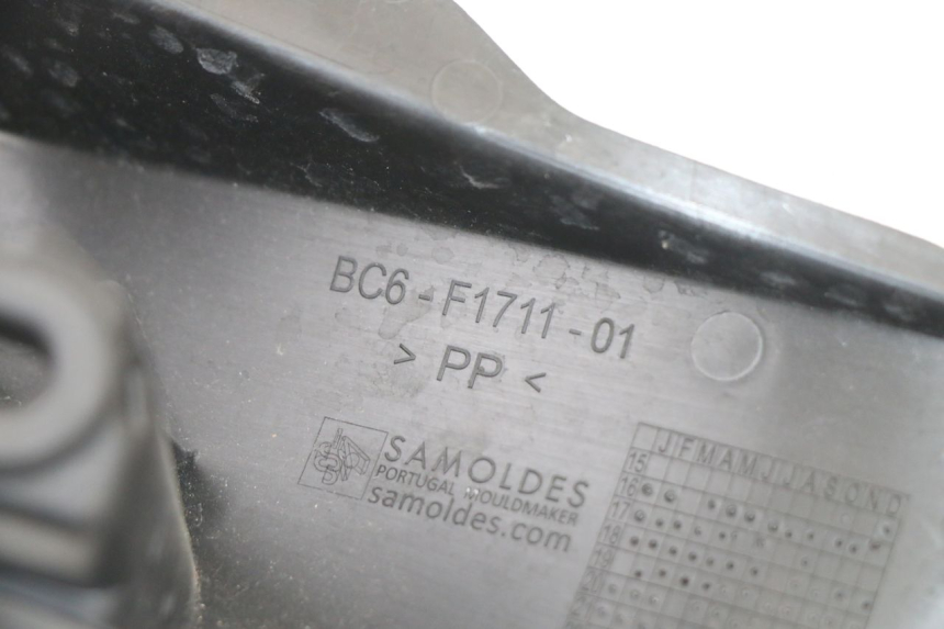 photo de CARENA SOTTO SELLA SINISTRA YAMAHA TRACER 7 700 (2020 - 2024) - Primo piano tecnico