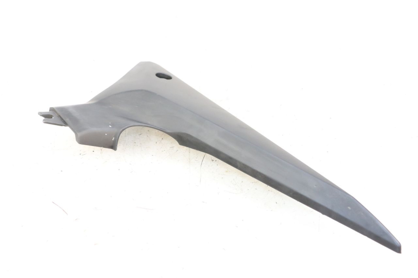 photo de COPERCHIO SOTTO SELLA SINISTRO YAMAHA XJ6 ABS 600 (2008 - 2016) - Zoom sullo stato d'uso