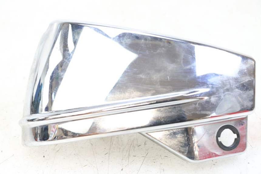 photo de COPERCHIO SOTTO SELLA SINISTRO YAMAHA XVS DRAG STAR DRAGSTAR 650 (1997 - 2007) - Vista principale