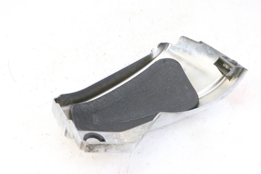 photo de COPERCHIO SOTTO SELLA SINISTRO YAMAHA XVS DRAG STAR DRAGSTAR 650 (1997 - 2007) - Vista d'insieme del prodotto