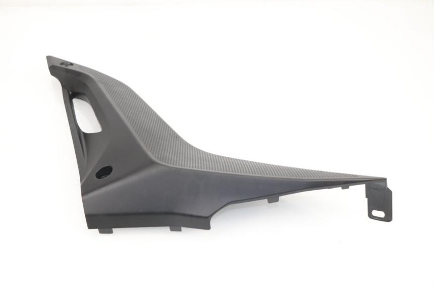 photo de COPERCHIO SOTTO SELLA SINISTRO YAMAHA YZF R 125 (2008 - 2013) - Altra angolazione