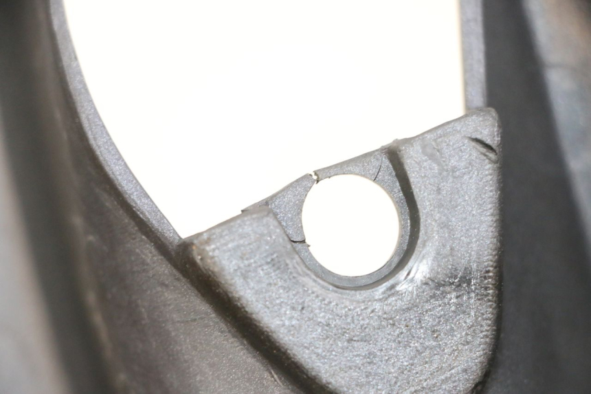 photo de CARENA SOTTO SELLA SINISTRA KAWASAKI ZR 7 750 (1999 - 2004) - Zoom sullo stato d'uso