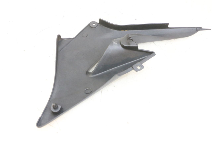 photo de CARENA SOTTO SELLA SINISTRA KAWASAKI ZR 7 750 (1999 - 2004) - Primo piano tecnico