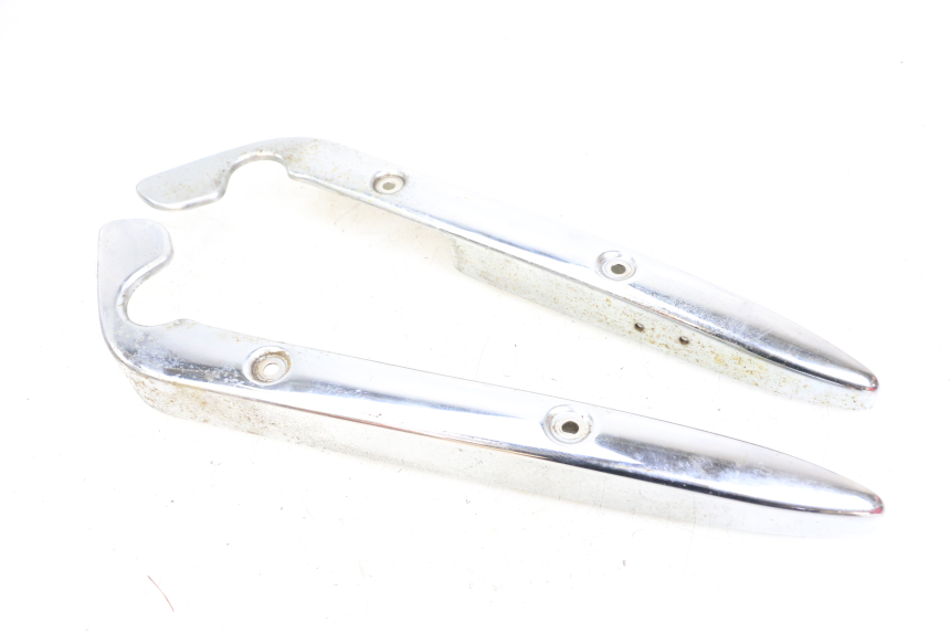 photo de CARENA SOTTO SELLA SUZUKI GZ MARAUDER 125 (1998 - 2004) - Vista principale