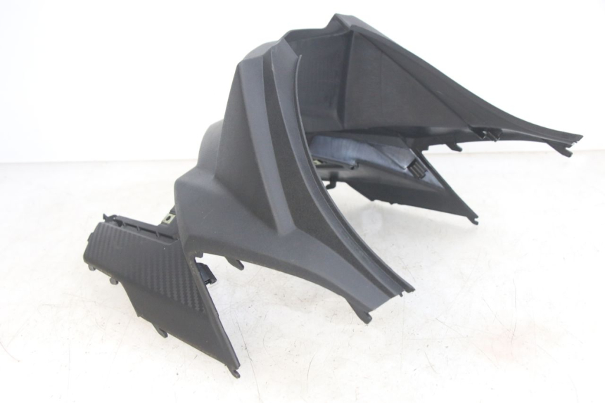 photo de CACHE SOTTO SELLA SYM JET 14 4T 50 (2018 - 2022) - Altra angolazione