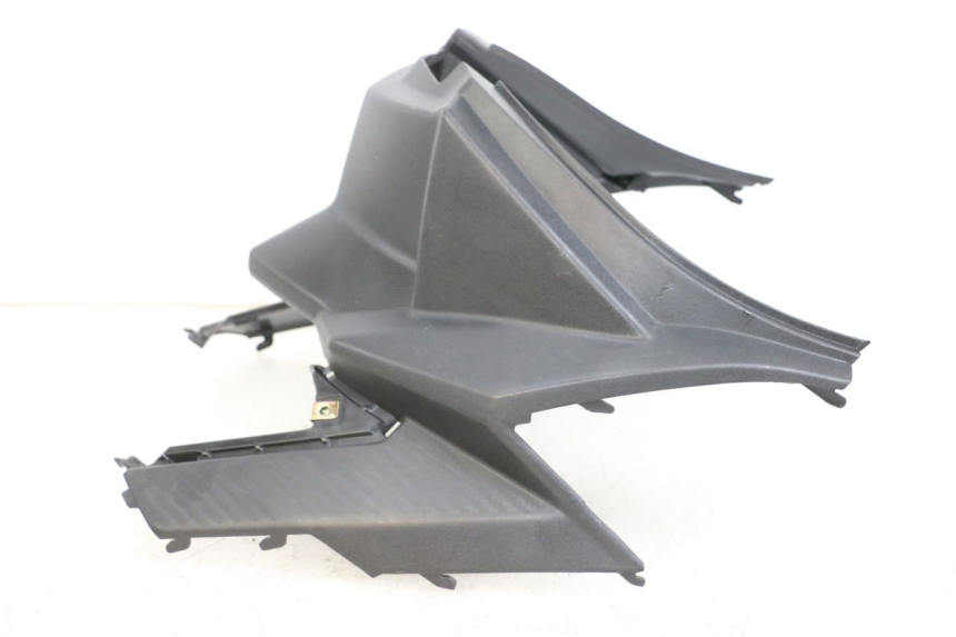 photo de CACHE SOTTO SELLA SYM JET 14 4T 50 (2018 - 2022) - Primo piano tecnico