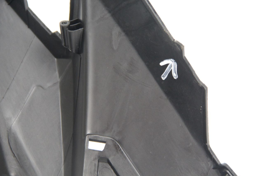 photo de CACHE SOTTO SELLA SYM JET 4 4T 50 (2018 - 2021) - Dettagli dei punti di fissaggio