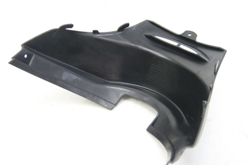 photo de CACHE SOTTO SELLA ORCAL KITE 4T 50 (2019 - 2023) - Stato della superficie e materiale