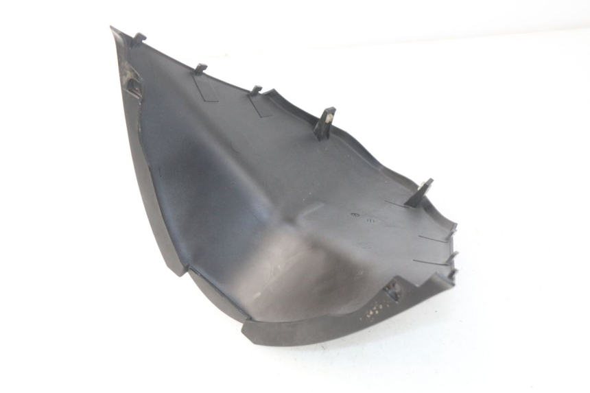 photo de COPERCHIO SOTTO SELLA PIAGGIO LIBERTY IGET 4T 50 (2015 - 2020) - Dettaglio del componente