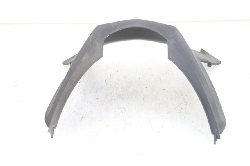 photo de COPERCHIO SOTTO SELLA PEUGEOT BELVILLE 125 (2017 - 2021) - Altra angolazione