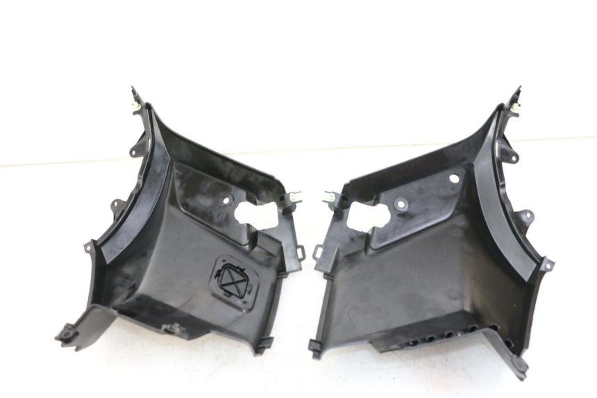 photo de CACHE SOTTO SELLA PEUGEOT KISBEE 4T 50 (2018 - 2022) - Zoom sullo stato d'uso