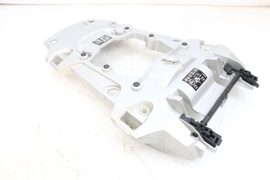 photo de CARENA SOTTO SELLA BMW R GS 1250 (2021 - 2024) - Dettagli dei punti di fissaggio