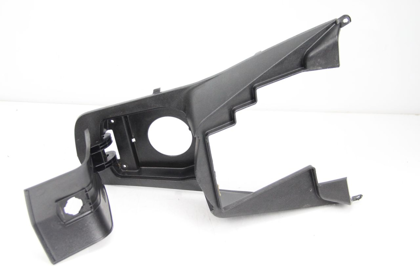 photo de COPERCHIO SOTTO SELLA PEUGEOT SATELIS 125 (2013 - 2018) - Marcature e riferimenti originali