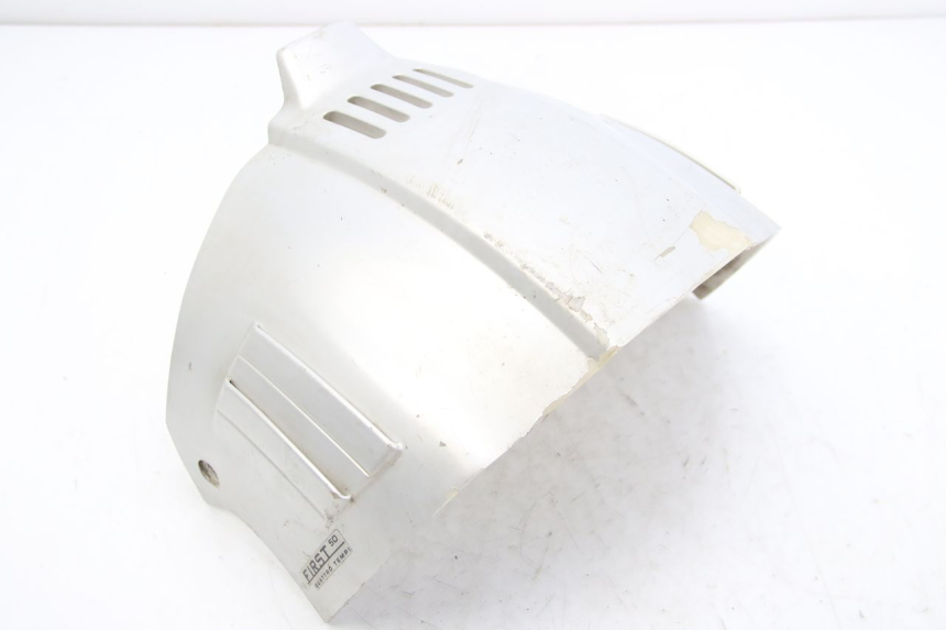 photo de COPERCHIO SOTTO SELLA APRILIA SCARABEO 4T 50 (2009 - 2017) - Dettaglio del componente