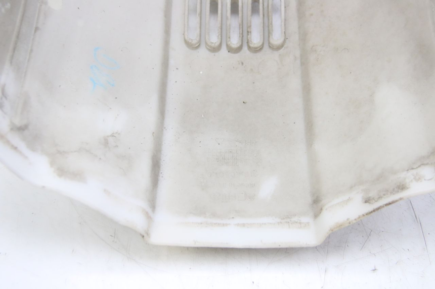 photo de COPERCHIO SOTTO SELLA APRILIA SCARABEO 4T 50 (2009 - 2017) - Dettagli dei punti di fissaggio