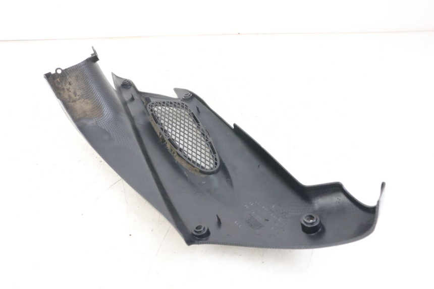 photo de CACHE SOTTO SELLA PEUGEOT SPEEDFIGHT 100 (1997 - 2007) - Altra angolazione