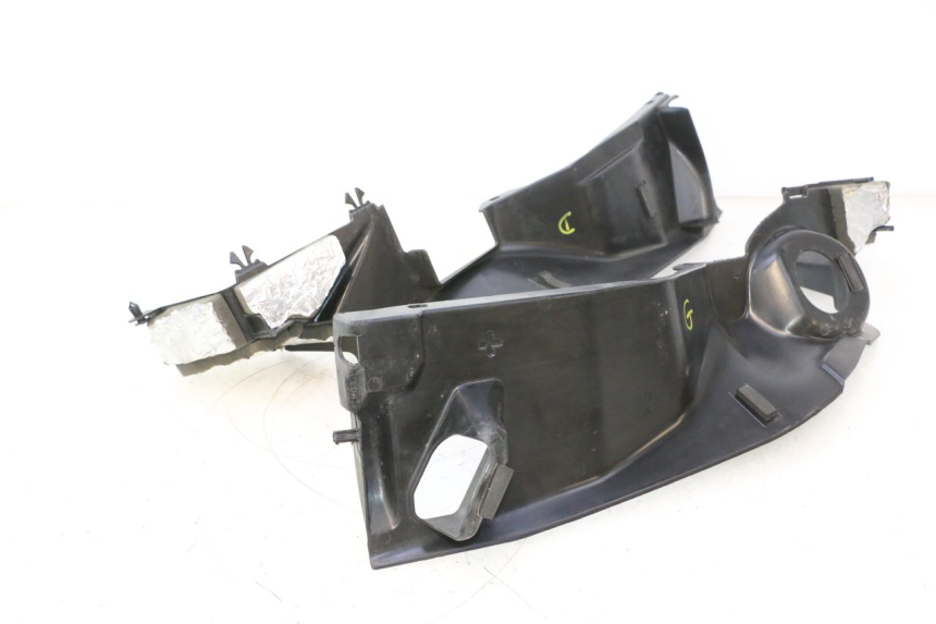 photo de CARENA SOTTO SELLA CAN-AM SPYDER RS 1000 (2008 - 2012) - Dettaglio del componente