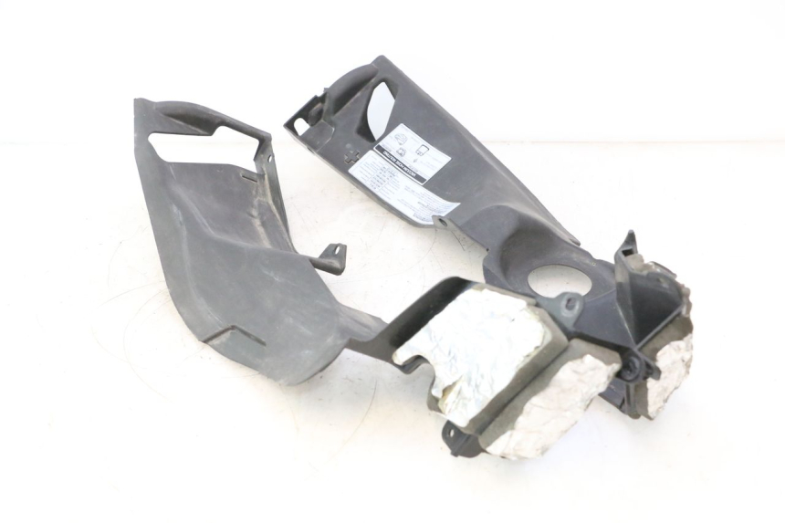 photo de CARENA SOTTO SELLA CAN-AM SPYDER RS 1000 (2008 - 2012) - Vista d'insieme del prodotto
