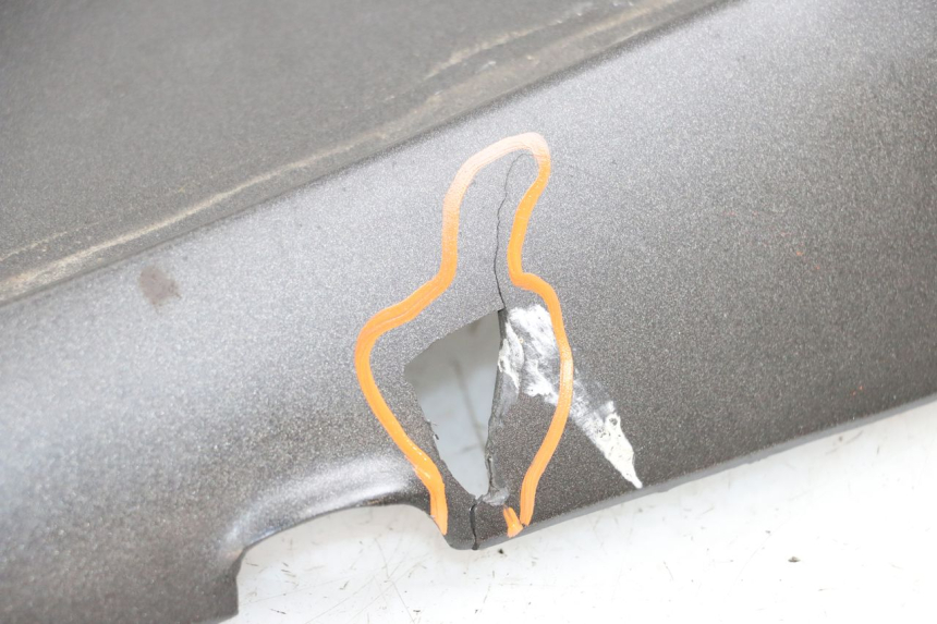 photo de CARENA SOTTO SELLA APRILIA SR CARB LC 2T 50 (2004 - 2012) - Zoom sullo stato d'uso