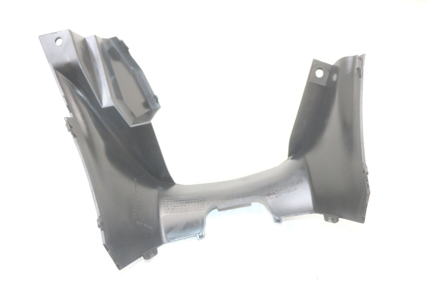 photo de CARENA SOTTO SELLA SUZUKI BURGMAN 125 (2018 - 2021) - Dettagli dei punti di fissaggio