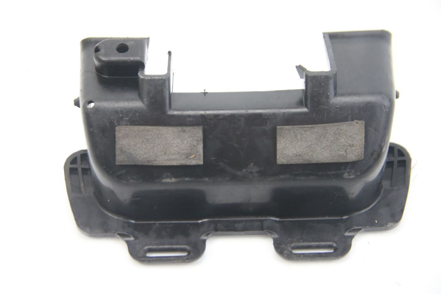 photo de COPERCHIO SOTTO SELLA SUZUKI SV S 650 (1999 - 2002) - Altra angolazione