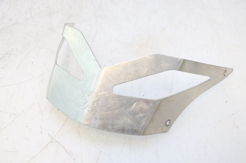 photo de CARENA SOTTO SELLA PEUGEOT TREKKER 50 (1995 - 2004) - Dettaglio del componente