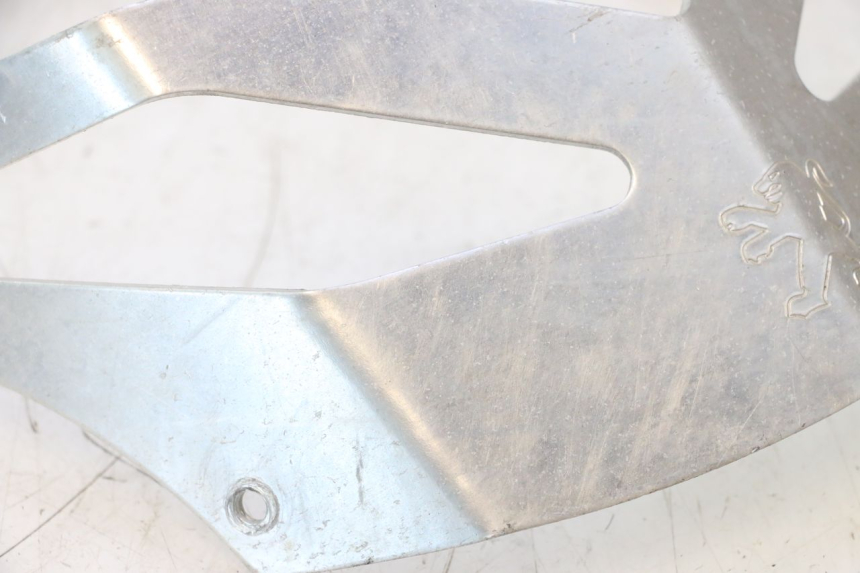 photo de CARENA SOTTO SELLA PEUGEOT TREKKER 50 (1995 - 2004) - Stato della superficie e materiale