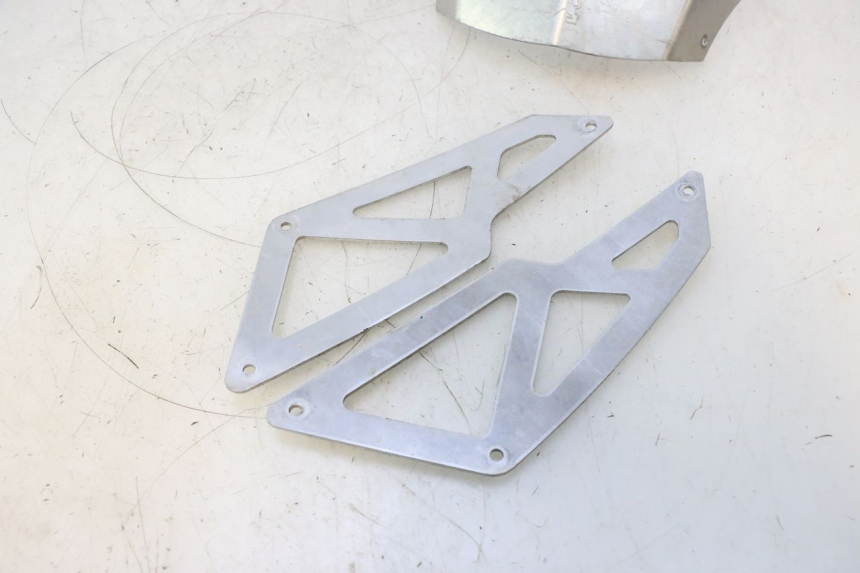 photo de CARENA SOTTO SELLA PEUGEOT TREKKER 50 (1995 - 2004) - Ricambio usato controllato