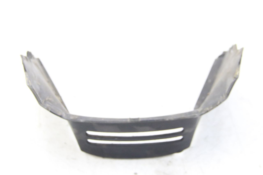 photo de COPERCHIO SOTTO SELLA SUZUKI UH BURGMAN 125 (2002 - 2006) - Zoom sullo stato d'uso