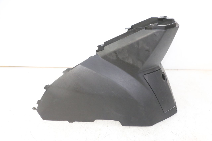 photo de COPERCHIO SOTTO SELLA PEUGEOT VIVACITY NEW 2T 50 (2008 - 2017) - Primo piano tecnico