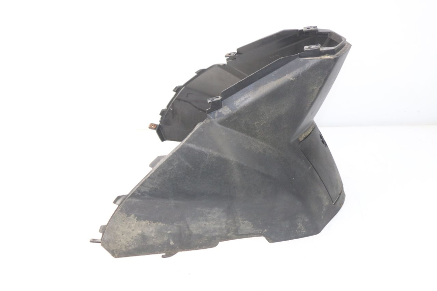 photo de COPERCHIO SOTTO SELLA PEUGEOT VIVACITY NEW 4T 50 (2008 - 2017) - Zoom sullo stato d'uso