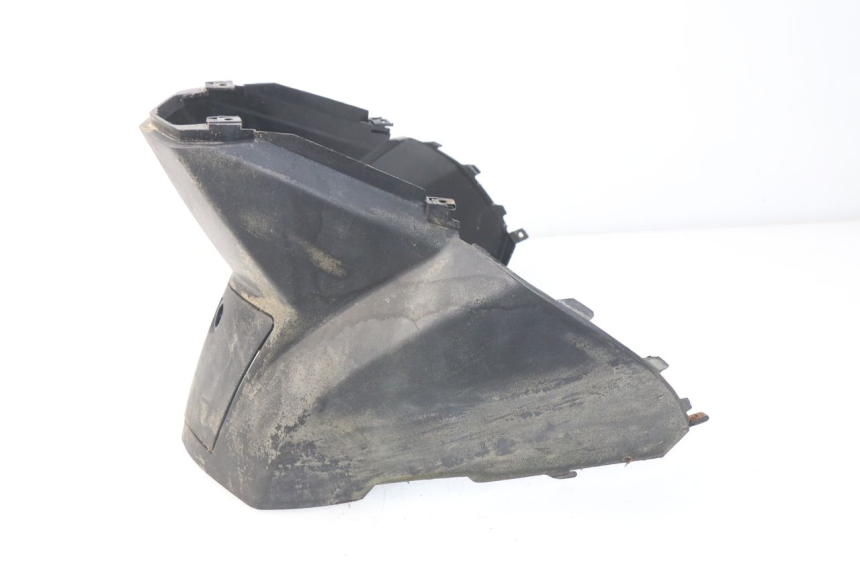 photo de COPERCHIO SOTTO SELLA PEUGEOT VIVACITY NEW 4T 50 (2008 - 2017) - Primo piano tecnico