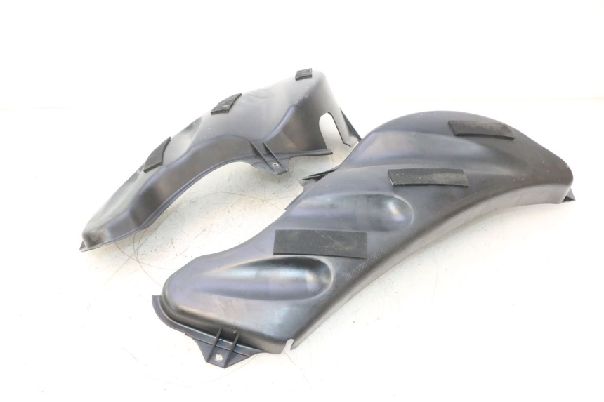 photo de CARENA SOTTO SELLA YAMAHA WAVE RUNNER GP R 1200 (2000 - 2003) - Dettaglio del componente