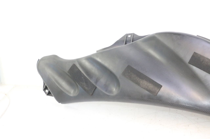 photo de CARENA SOTTO SELLA YAMAHA WAVE RUNNER GP R 1200 (2000 - 2003) - Stato della superficie e materiale