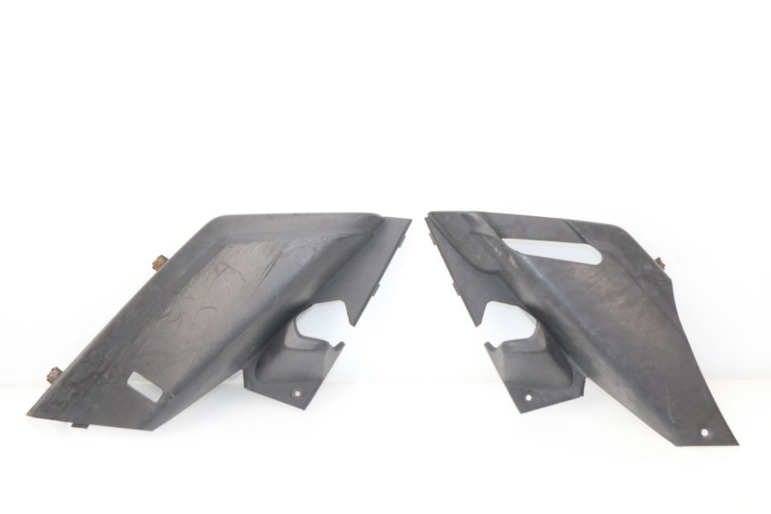 photo de COPERCHIO SOTTO SELLA YAMAHA XMAX X-MAX 125 (2006 - 2009) - Vista principale