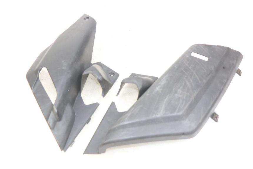 photo de COPERCHIO SOTTO SELLA YAMAHA XMAX X-MAX 125 (2006 - 2009) - Vista principale