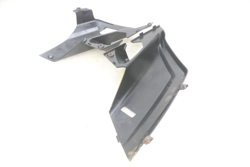 photo de COPERCHIO SOTTO SELLA YAMAHA XMAX X-MAX 125 (2006 - 2009) - Zoom sullo stato d'uso