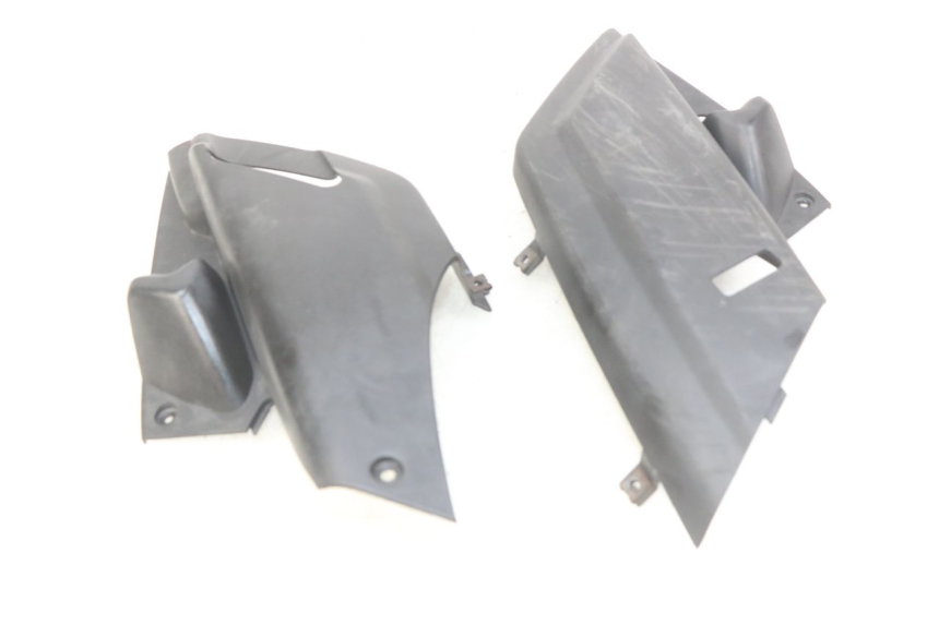 photo de COPERCHIO SOTTO SELLA YAMAHA XMAX X-MAX 125 (2006 - 2009) - Altra angolazione