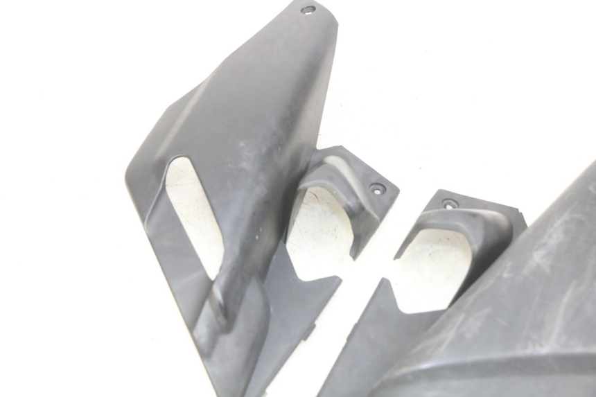 photo de COPERCHIO SOTTO SELLA YAMAHA XMAX X-MAX 125 (2006 - 2009) - Primo piano tecnico