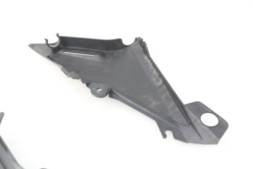 photo de COPERCHIO SOTTO SELLA YAMAHA XJ600 XJ DIVERSION 600 (1992 - 1997) - Zoom sullo stato d'uso