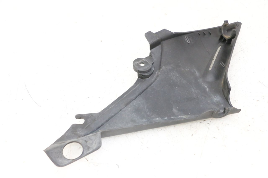 photo de CARENA SOTTO SELLA YAMAHA XJN DIVERSION 600 (2000 - 2003) - Zoom sui componenti