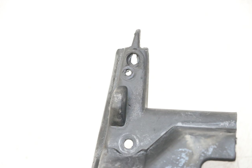 photo de CARENA SOTTO SELLA YAMAHA AEROX 50 (1997 - 2006) - Primo piano tecnico